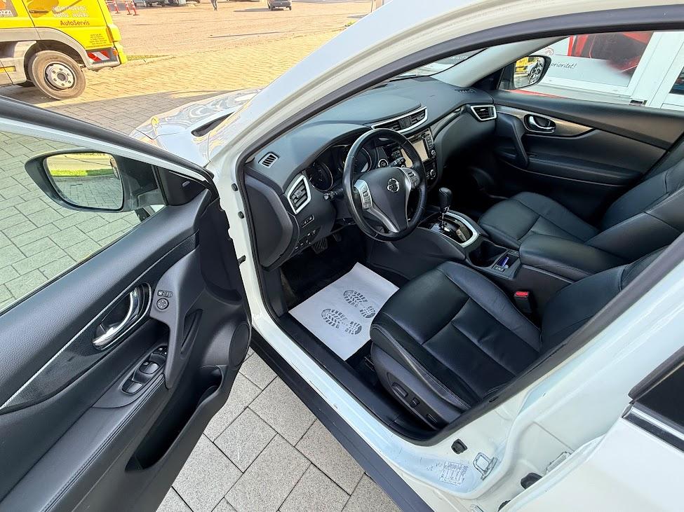 Nissan X-Trail 1,6 dCi automatik, panorama, koža, navigacija, kamere