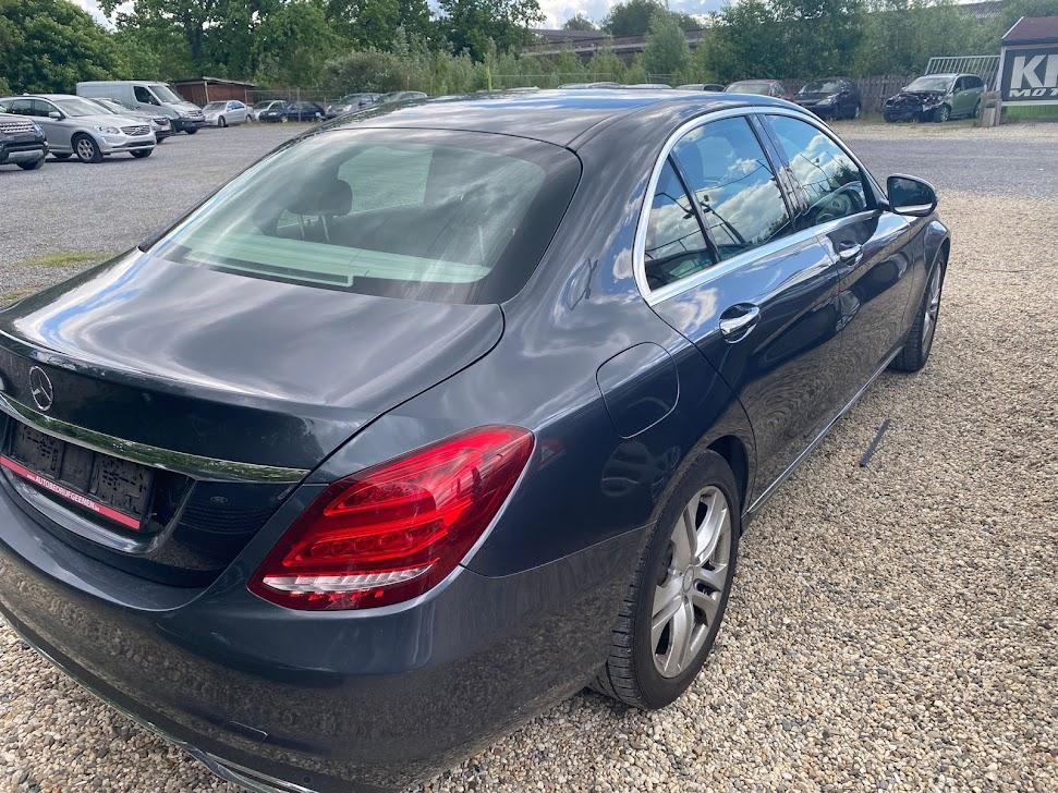 Mercedes-Benz C-klasa 220 D