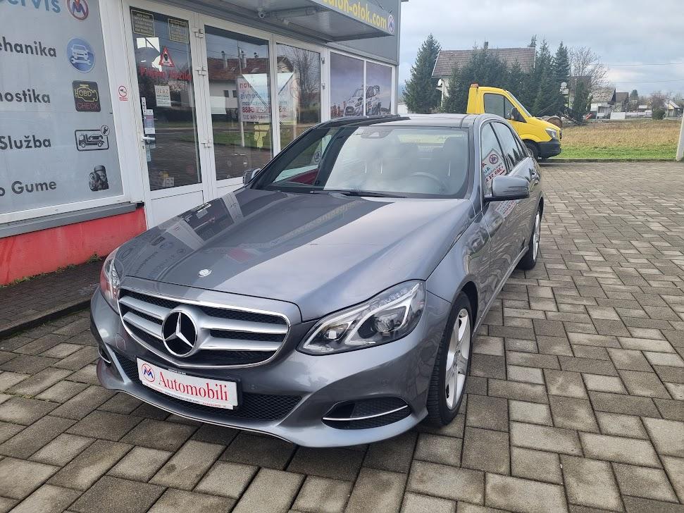 Mercedes-Benz E-klasa 220 CDI - panorama