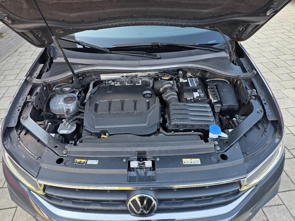 VW Tiguan 2,0 tdi, navigacija, adaptivni tempomat