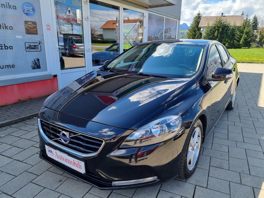 Volvo V40 D2 88g.