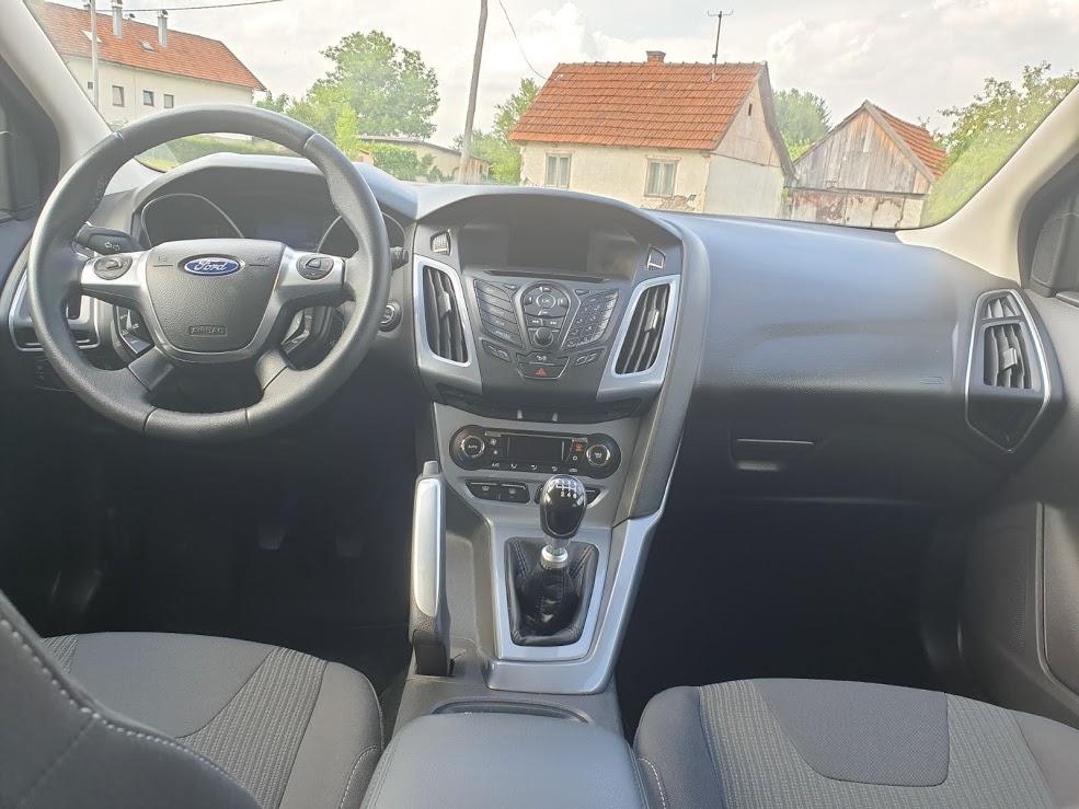 Ford Focus 1,6 TDCI. titanium, navigacija