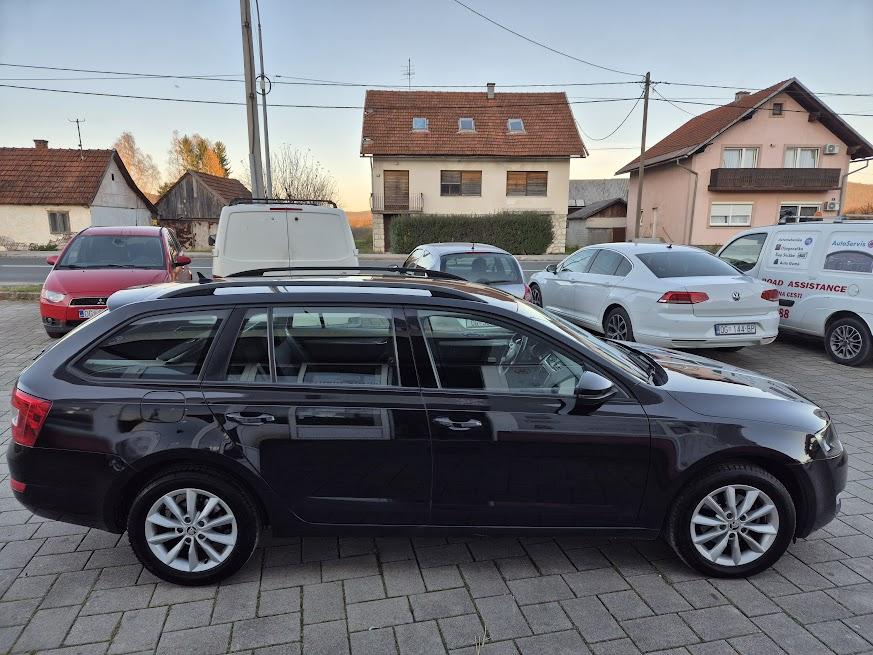 Škoda Octavia Combi 1,6 TDI Navigacija,