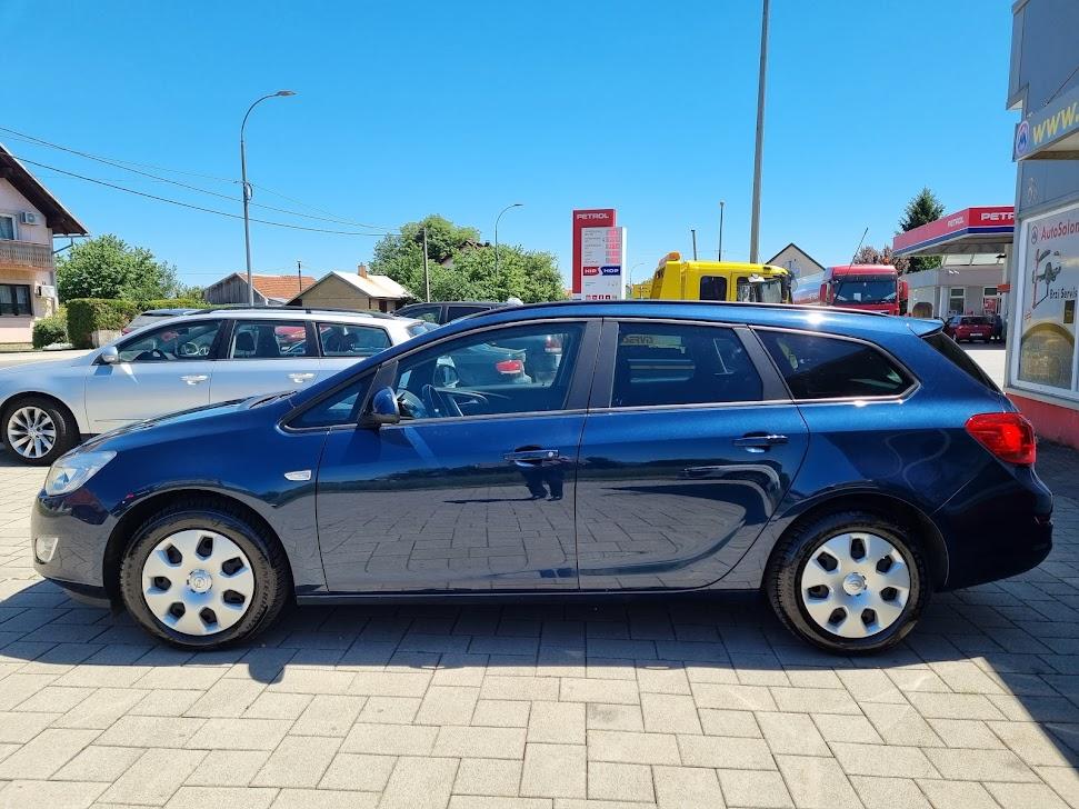 Opel Astra Karavan Sports 1,7 CDTI