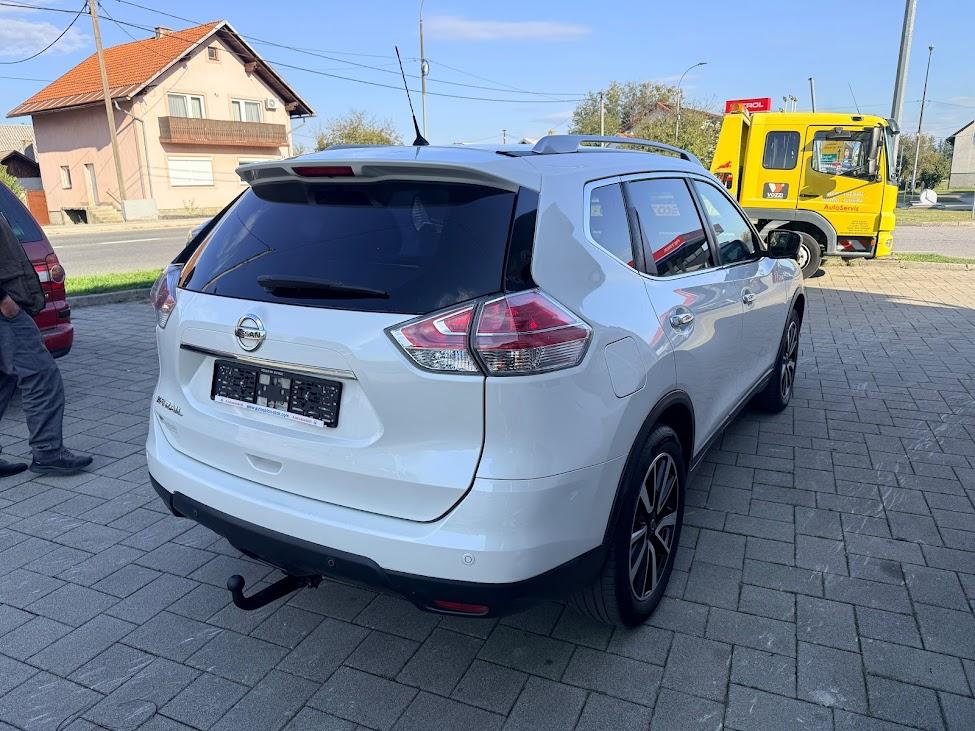 Nissan X-Trail 1,6 dCi automatik, panorama, koža, navigacija, kamere